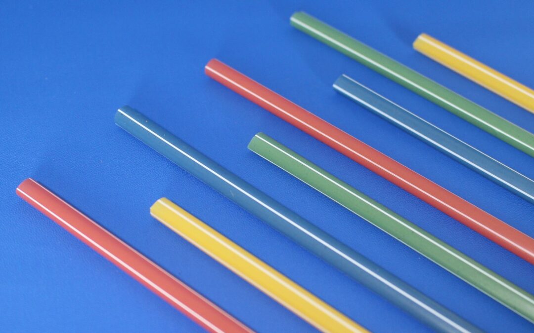 Sedotan Warna Garis Putih