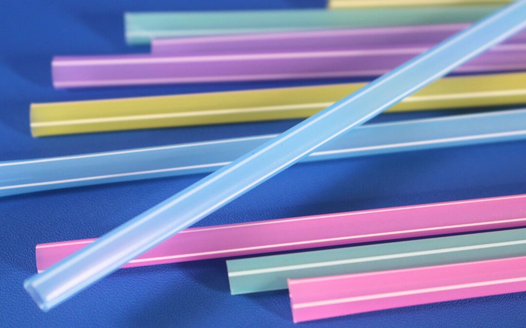 Sedotan Lancip Natural Warna Garis Putih